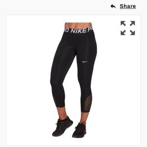Nike Women’s Pro Crop Tights